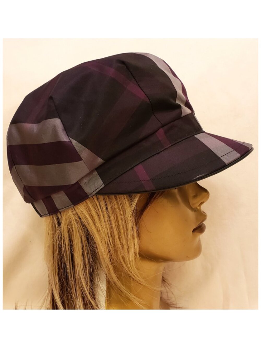 Burberry Women's Hat Size-M Multicolor Burberry Check 100%Polyester